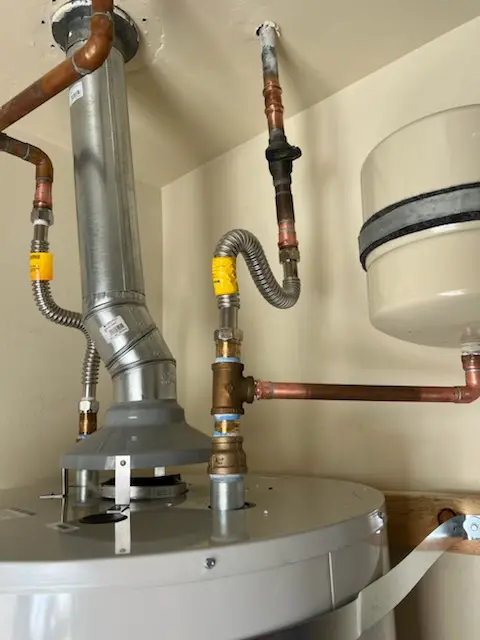 Water heater installation and plumbing repair in Moe